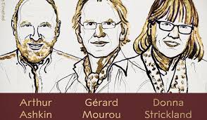 Laureaţii premiilor nobel pentruchimie, literatură şi pace vor fi anunţaţi tot în această săptămână, în zilele de miercuri, joi şi vineri, iar câştigătorul premiului pentru economie va fi anunţat săptămâna viitoare, pe 12 octombrie. CastigÄƒtorii Premiului Nobel 2018 Pentru FizicÄƒ Sunt Arthur Ashkin Gerard Mourou Si Donna Strickland Pentru InvenÅ£iile RevoluÅ£ionare Din Domeniul Fizicii Optice