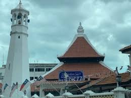 It has a capacity for 15,000 people and is situated among 13 acres (53,000 m 2) of gardens. Mosque Masjid Kampung Hulu Nearby Melaka City In Malaysia 10 Reviews Address Website Maps Me