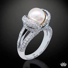 Never Would Have Thought A Pearl Engagement Ring Could Look This Good Pearl Wedding Ring Pearl Engagement Ring Pearl And Diamond Ring
