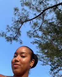 dia de orar, recarregar e reconectar ☀️🦋🩵