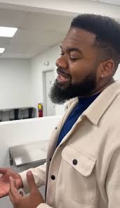 Mahn Shakim Olivacce why as I come