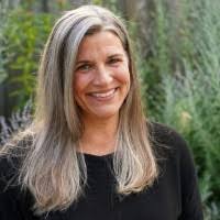 Amy Lundgren's Instagram, Twitter & Facebook