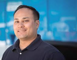 Boathouse Renovation Brings Out Fans , Critics