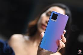 It has 6 gb ram and 64 gb internal storage. Vivo V20 Launches The First Android 11 Smartphone Own It Today Before Anyone Else For Only 11 999 Baht