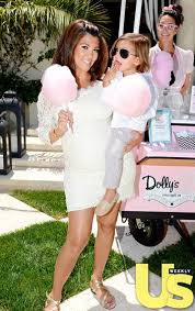 Kourtney Kardashian S Baby Shower Kourtney Kardashian Baby Baby Shower Outfit For Guest Kourtney Kardashian Bikini