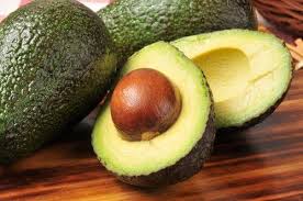 8 Aliments Qui Vous Aideront A Nettoyer Vos Arteres Ameliore Ta Sante Aliment Gras Ameliore Ta Sante Avocat Mur