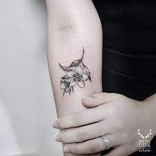 Once planted, you will definitely love to watch your plumeria plant grow and blossom with beautiful and fragrant flowers. Reindeer Ink On Instagram Frangipani Tattoos Plumeria Tattoo Frangipani Tattoo