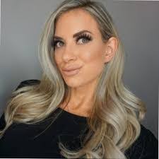 Alyson Richard's Instagram, Twitter & Facebook