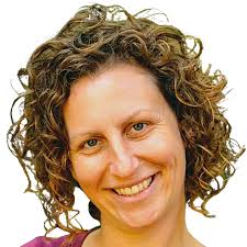 Amanda Sommers's Instagram, Twitter & Facebook