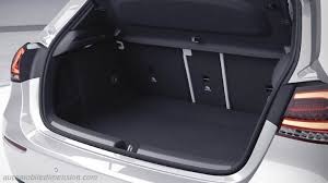Dimension Mercedes Benz A Et Coffre Hybride Et Thermique