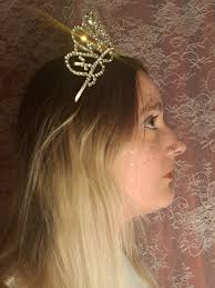 wishing everyone good luck in time and space in 2026 💫🛸💖 #indieartist  #bye2025