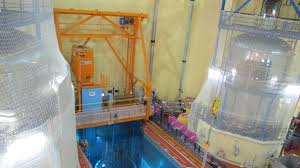 Centrale Nucleaire De Chinon Immersion Au Coeur Du Reacteur