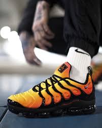 Nike Air Vapormax Plus Orange Grailify Sneaker Releases Chaussures Nike Chaussure Chaussure Sport