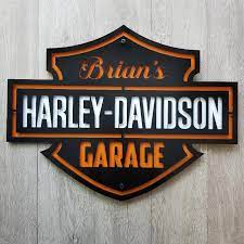 Jul 01, 2021 · amitabh bachchan who often shares throwback pictures from his old films on his instagram account recently shared a picture of him riding a harley davidson motorcycle. Monogram Harley Davidson Metal Fan Sign Metal Art Foundry Brothers