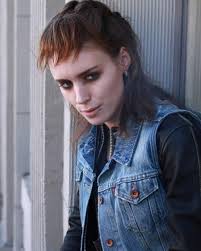 Rooney mara is by far the coldest and most hostile of the three lisbeths, and also (by far) my favorite. Rooney Mara Millenium Lisbeth