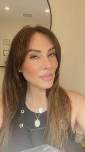 Andrea Bencomo's Instagram, Twitter & Facebook