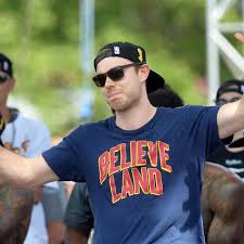 He currently plays for the cleveland cavaliers and the australian national team. Add Matthew Dellavedova To The Potential List Of New Kings Sactown Royalty
