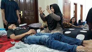 Anda dapat menjadi sahabat allah! Cerita Ningsih Tinampi Yang Diserang Ribuan Dukun Santet