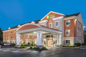 #4 of 5 hotels in west kelowna. Holiday Inn Express Hotel Suites 1000 Islands Gananoque An Ihg Hotel Gananoque Updated 2021 Prices