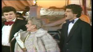 0 ratings0% found this document useful (0 votes). Ioana Radu CiobanaÈ™ Cu Trei Sute De Oi Youtube