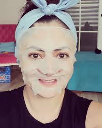 Fattuma Ramesy On Instagram Birestetisyenoneriyor Pirinc Suyu Tonigini Cildimde Daha Uzun Sure Tutmak Icin Cozumum M Instagram Face Carnival Face Paint