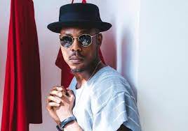 Vibez / but you knew that / it's ladipoe / i like the way i'm feeling now / no come use your reggae / spoil my blues and rhythm now / oh oh oh oh / i like the way i'm feeling now An Ode To Lifelines Ladipoe S Fascinating Rap Style