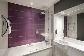 The premier inn bath city centre provides guests. Premier Plus Bathroom Aufnahme Von Premier Inn Bath City Centre Hotel Tripadvisor