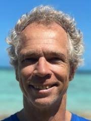 Associate Professor Chris Roelfsema