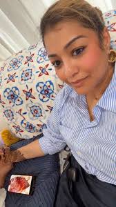 Not just her we ❤🖤💚 #melaninqueens know our assignment never put our bags 