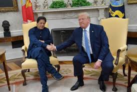 عمران خان فی الوقت بریڈفورڈ یونیورسٹی برطانیہ کے چانسلر کے طور پر خدمات انجام دے رہے ہیں۔ عمران خان کو حکومت پاکستان کی جانب سے صدارتی ایوارڈ بھی ملا۔ Ø¹Ù…Ø±Ø§Ù† Ø®Ø§Ù† ÙÙŠ Ø¶ÙŠØ§ÙØ© ØªØ±Ø§Ù…Ø¨ ØªÙ‡Ø¯Ø¦Ø© Ù…Ø¹ Ø¨Ø§ÙƒØ³ØªØ§Ù† ÙˆÙ…ÙƒØ§Ø³Ø¨ ÙÙŠ Ø£ÙØºØ§Ù†Ø³ØªØ§Ù†