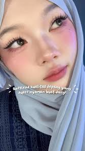 Watch Chanel's Stunning Makeup Transition Tutorial