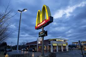 Mcdonald S Considers Closing Indoor Seating Amid Surge Of Delta Variant
