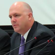 Prochazka Steps down as CenterPoint CEO