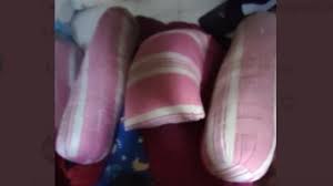 Bantal kapuk asli � persen, tersedia berbagai ukuran mulai dari yang isi 1 kg ,1.5kg , 2 kg. Usai Kain Jarik Hingga Cumi Heboh Fetish Guling Kapuk Hasil Curian Berita Hits