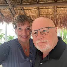 What is the difference between riviera and sunset side at Grand Sunset  Princess Mayan Riviera?