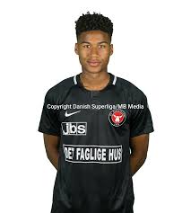 Jens cajuste statistics and career statistics, ratings on aiscore. 40 Jens Lys Cajuste Png Matthew Buxton