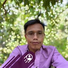 Fuh, selamba jer dia tarik lori balak. Sampai berasap, tak tahu lah itu  asap dari tayar atau dari tempat lain. Harap gearbox tak kong la tu.  #mekanikamalaysia,