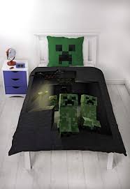 To craft something, a player moves items from their inventory to a crafting grid, arranging them according to a recipe. Familando Wende Bettwasche Set Minecraft Bettdecke Test 2021