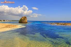 Listino prezzi di residence le case del mare via de notaris, localita' torre pali | 73050 salve | lecce, puglia spiacenti ma non siamo in grado al momento di fornire un preventivo per questa struttura turistica! Torre Pali Puglia Il Mare L Isola Della Fanciulla E Cosa Vedere