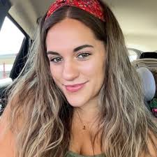 Alexis Baxley (@BaxleyAlexis)