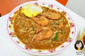 Then there's a kuey teow soup dish that is very popular in ipoh, a large chinese settlement north of kuala lumpur. Sham Char Kuey Teow Shah Alam Memang 5 Bintang