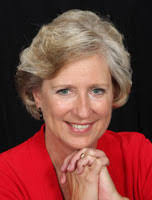 Amelia Pearson's Instagram, Twitter & Facebook