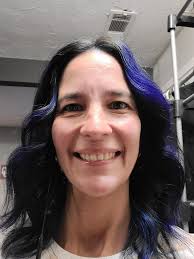 Hair highlights and lowlights service