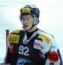 Gregory hofmann contract, cap hit, salary cap, lifetime earnings, aav, advanced stats and nhl transaction history. Gregory Hofmann Profile Gregorj Hofmann Profil Eurohockey Com