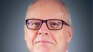 Rottenburg · Fluginsekten: Sie gräbt Stollen und wirft ihren Kindern  Lebendiges zum Fraß vor