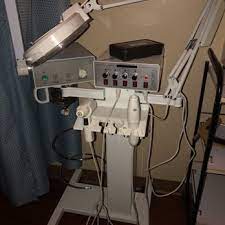 It is a small institution with an enrollment of 170 undergraduate students. G Skin Beauty Institute 18 Reviews Cosmetology Schools 17 North State St Chicago Il Phone Number