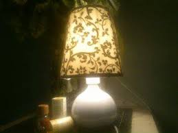 Cleaner pun bawa aku pergi ke bilik mesyuarat. Aromatheraphy Lamp Ramai Yang Bertanyakan Tentang Kegunaan Lampu Ini Disini Diterangkan Kegunaan Nya Disamping Boleh Digunakan Sebagai Lampu Hiasan Untuk Bilik Tidur Ruang Tamu Restoran Spa Pejabat Atau Bilik Mesyuarat Ianya Berfungsi