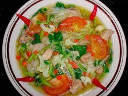 Umumnya bihun dimasak dengan sayuran dan daging sebagai pelengkapnya. Resepi Bihun Sup Terengganu