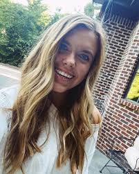 CARLY HINKLE (@hinklecarly) • Instagram photos and videos