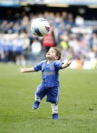 As a coach, you must find soccer goalie drills that incorporate the goalkeepers into your training sessions. Dedicated To Fernando Jose Torres Sanz Aka El Nino Chelsea Striker Spanish National Team Striker Owners Football Kids Kids Playing Football Play Soccer